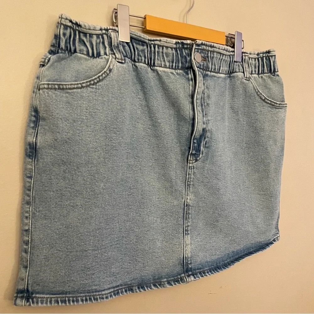 Reitmans Light Blue Denim Mini Skirt Elastic Waist – Size 18/20 Like New - Picture 4 of 16